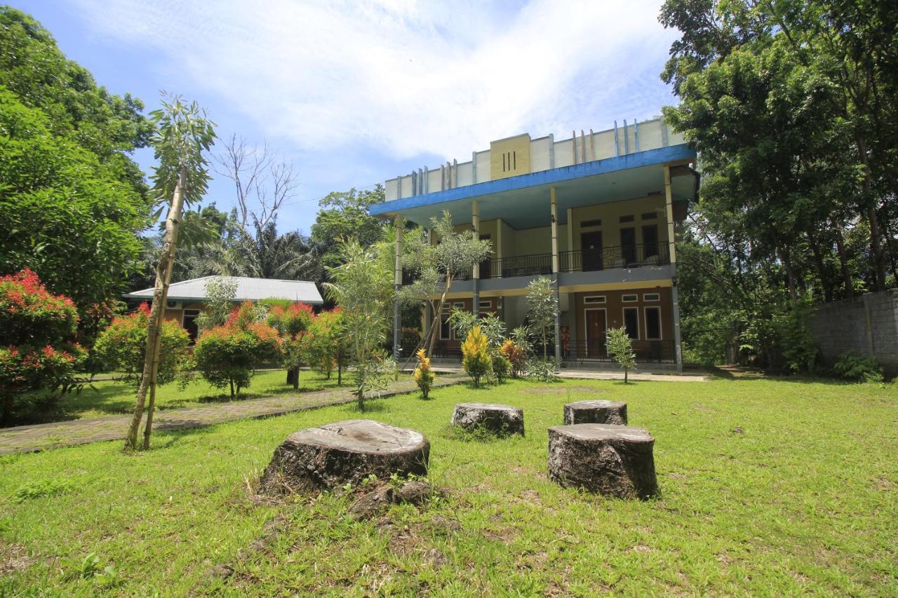 Tangkoko Lodge Bitung Eksteriør bilde